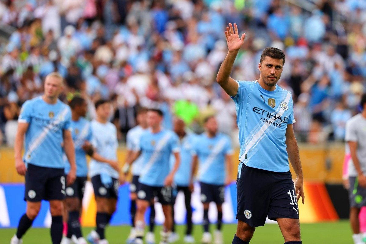Le Real Madrid serait prêt à faire un effort économique supplémentaire pour Rodri. EFE