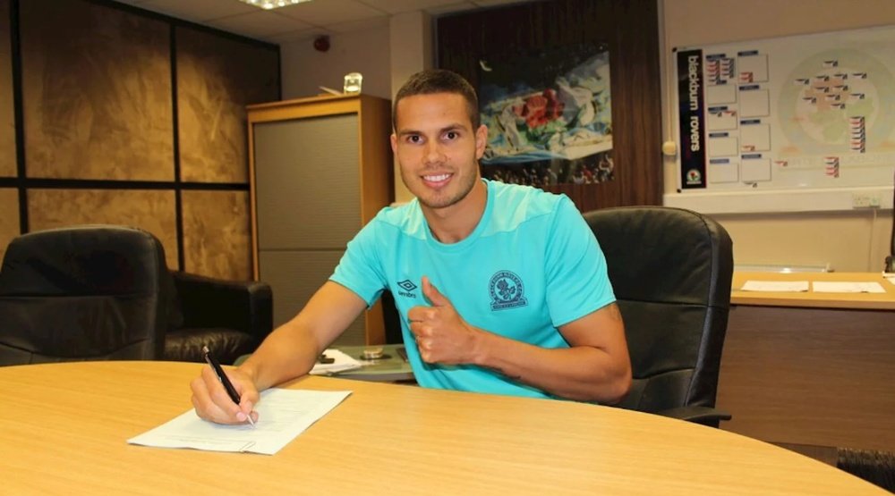 Rodwell was a free agent having been released by Sunderland. Twitter/Rovers