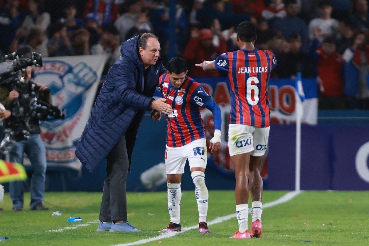 Um Bahia com Ceni recém-renovado quer se aproveitar da má fase do América de Cali