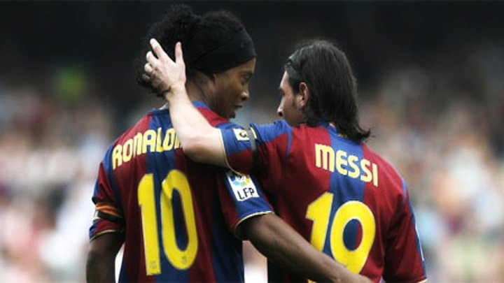 Ronaldinho acredita que Messi poderia jogar até os 50 anos