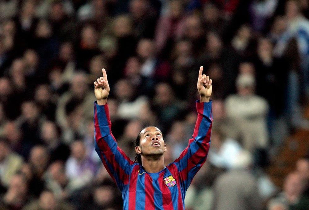 O filho de Ronaldinho faz testes no Barcelona.EFE