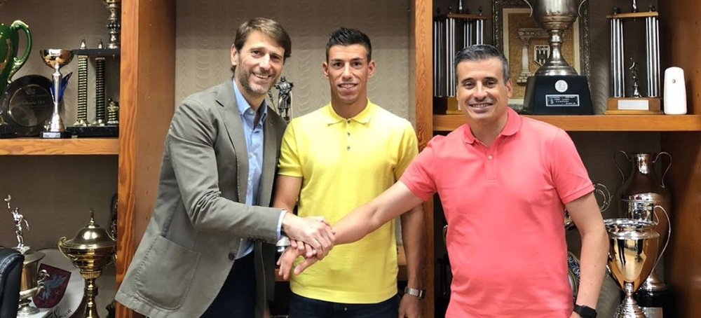 Rubén Alcaraz a signé à Valladolid. Twitter/realvalladolid