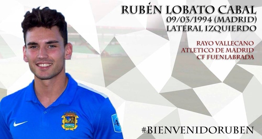 Rubén Lobato ha sido presentado como nuevo jugador del Mérida. MéridaAD