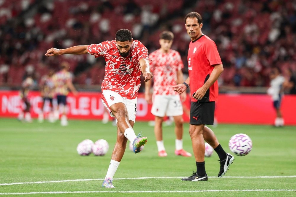 Ruben Loftus-Cheek is set to join his teammates in preparation for the fixtures. EFE