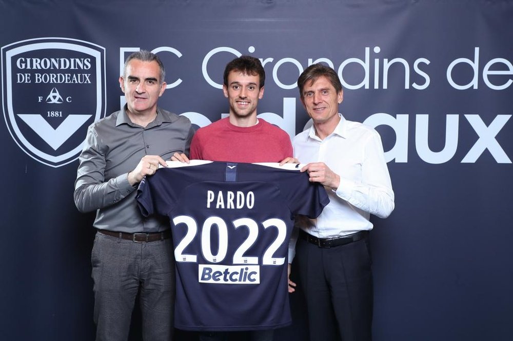 Ruben Pardo s'engage jusqu'en 2022 avec les Marine et Blanc. Twitter/@girondins