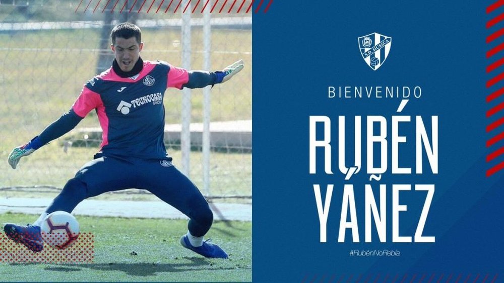 Rubén Yáñez desembarca en la meta del Huesca. Twitter/Huesca