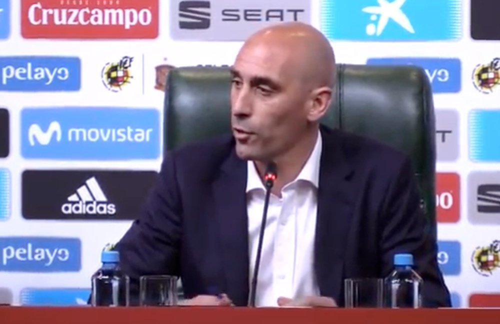 Rubiales despidió a Lopetegui. Captura