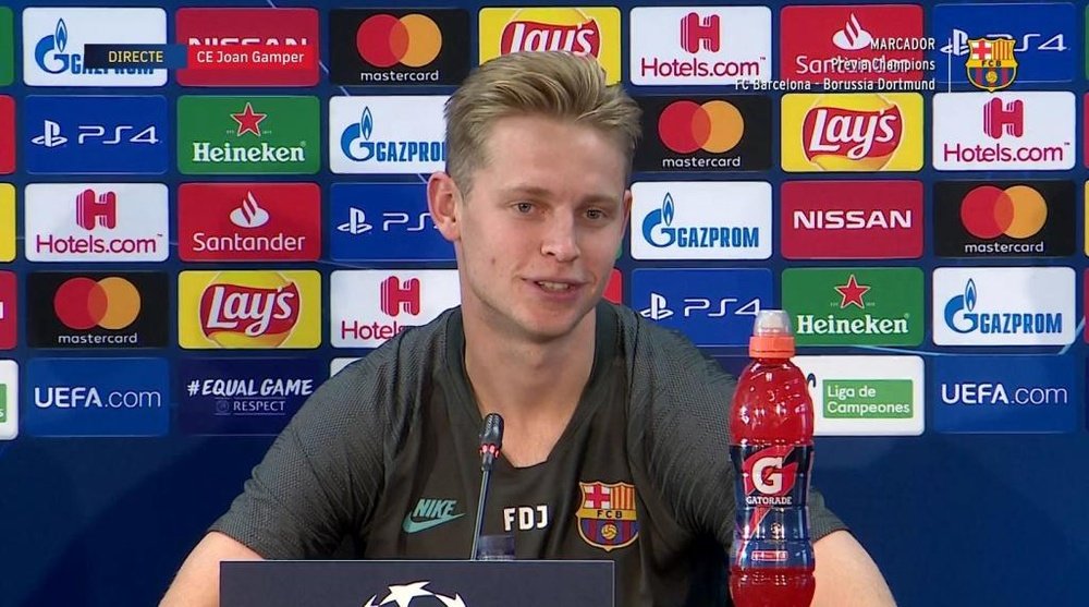 De Jong in conferenza stampa. Captura/FCBarcelona