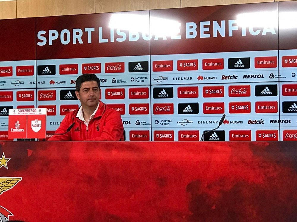 Treinador do Benfica acabou por revelar o próximo jogador a renovar: Samaris. Twitter