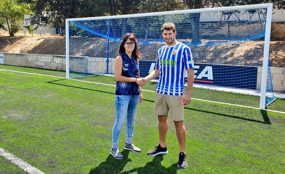 Rúper llega al Izarra. CDIzarra