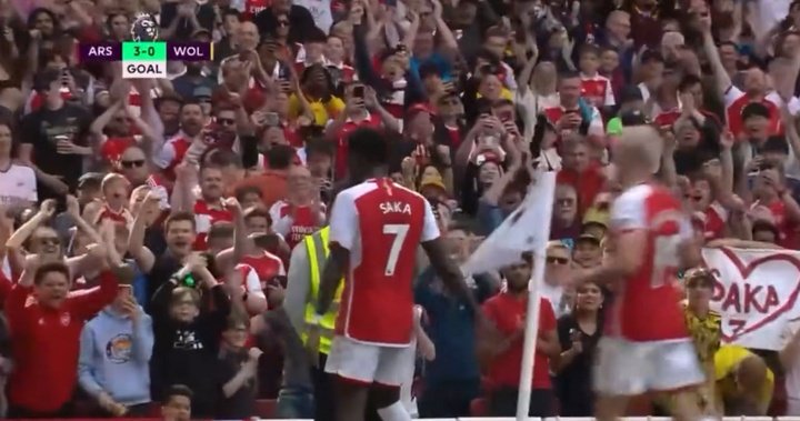 Saka extends Arsenal's lead. Screenshot/DAZN