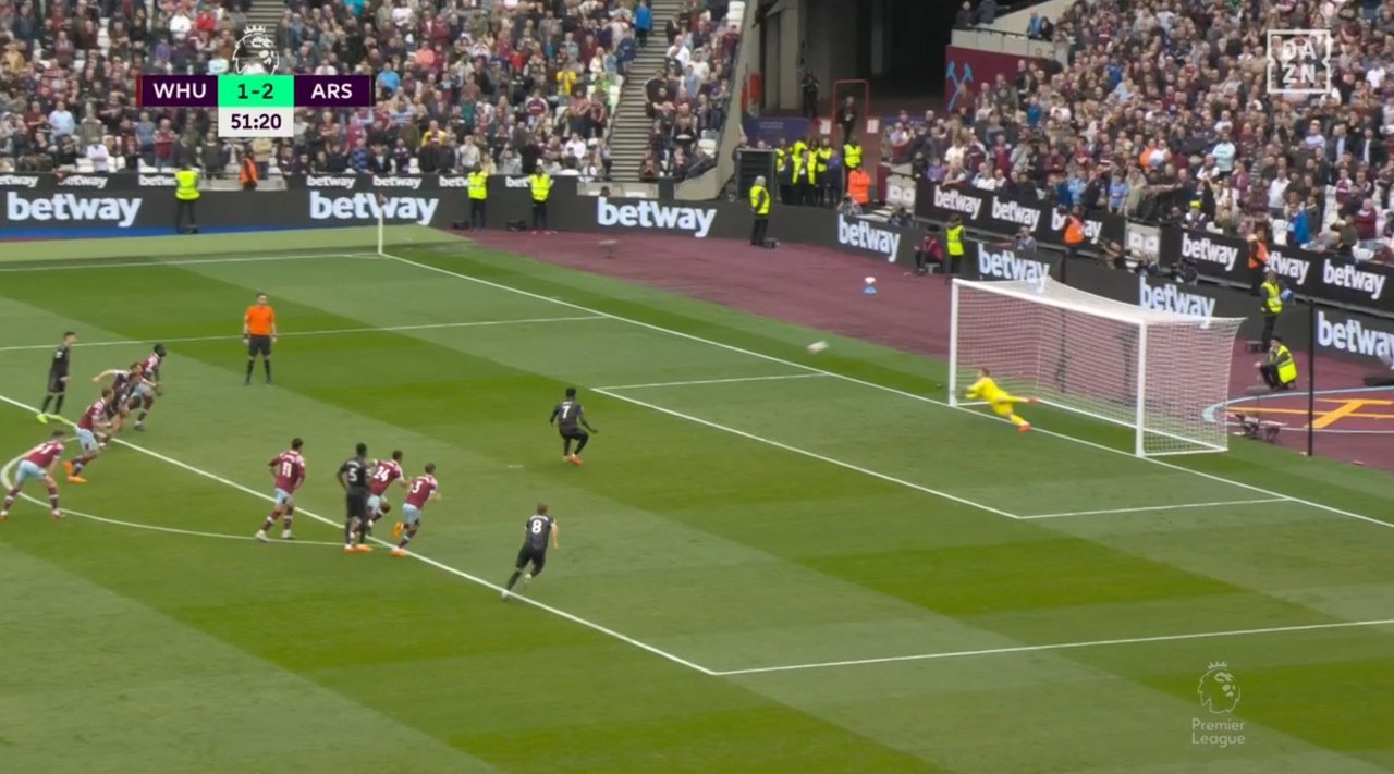 Saka missed a penalty in 52nd minute. Screenshot/DAZN