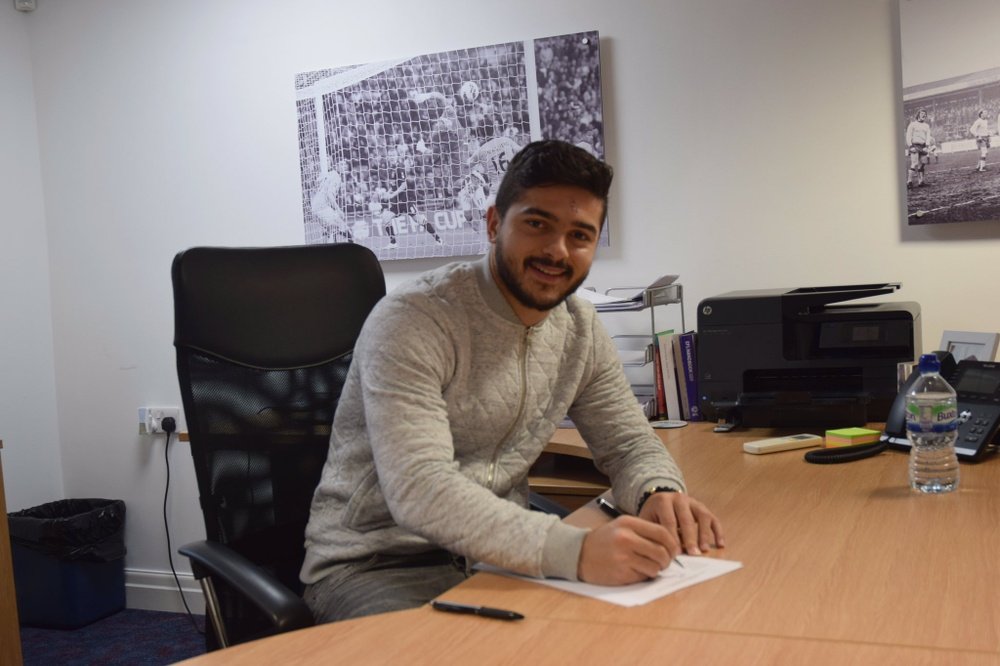Sam Morsy ha extendido su contrato con el Wigan hasta el 30 de junio de 2019. Latics