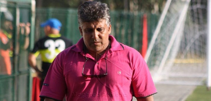 Multa de 2.000 euros al entrenador del Kenitra por no ir a rueda de prensa