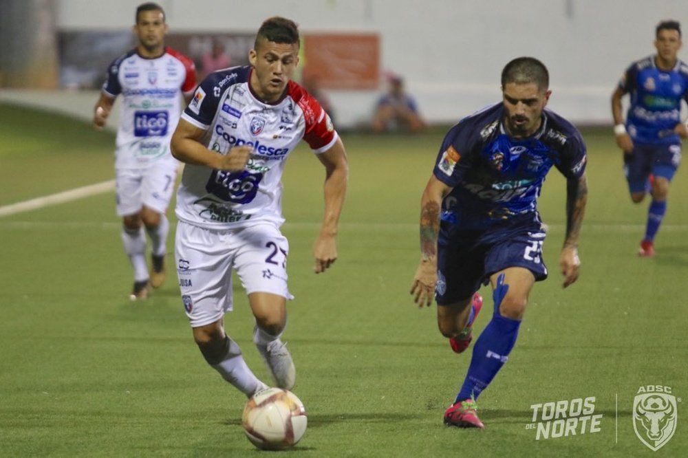 San Carlos cayó en su visita al Estadio Municipal Pérez Zeledón. Twitter/ADSanCarlos