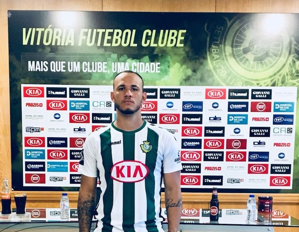 Savio ya es nuevo jugador del Vitória Setúbal. VitóriaSetúbal
