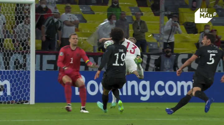 Ridículo alemán dos minutos después de empatar: desastre defensivo y gol de Hungría