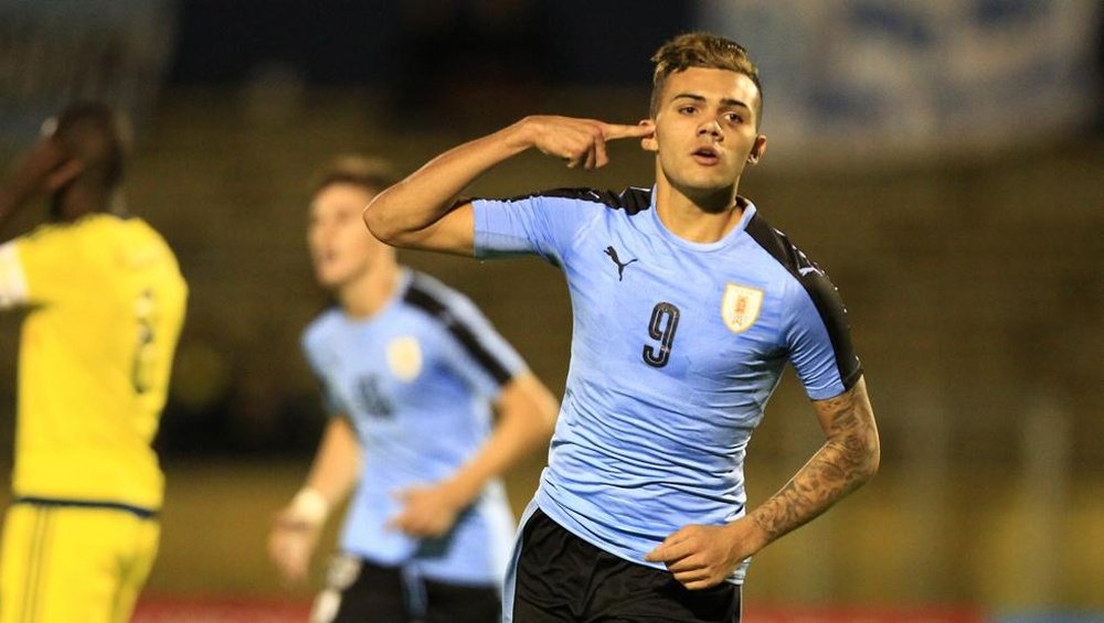 El joven delantero uruguayo convocado con la absoluta. EFE