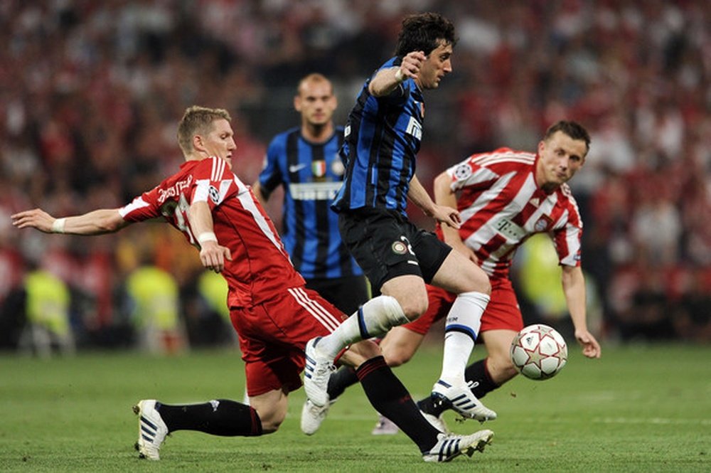 Schweinsteiger, Milito y Olic en la final de la Champions de 2010. AFP