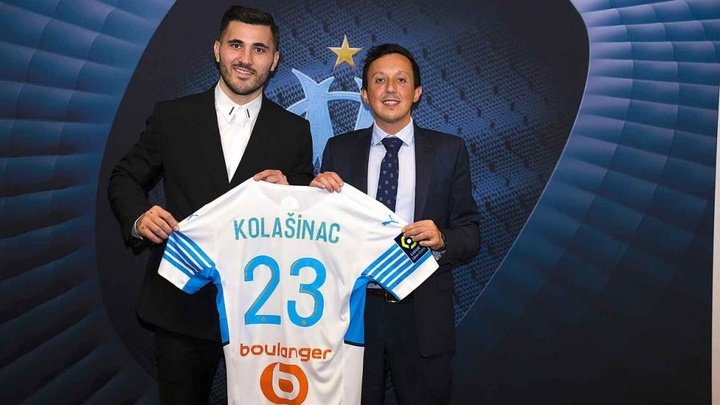 O Olympique de Marseille confirmou a chegada de Kolasinac