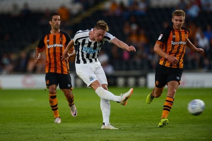 Newcastle give Man United price for Longstaff
