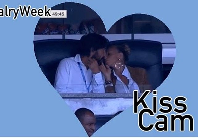 Secuencia de la Kiss Cam de Andrea Pirlo.