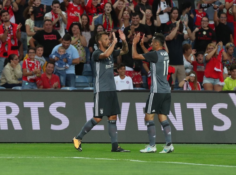 A nova dupla de ataque 'encarnada' tem mostrado coisas boas. Twitter/Benfica