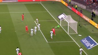 Seferovic abrió el marcador para Suiza ante Portugal. Captura/UEFATV