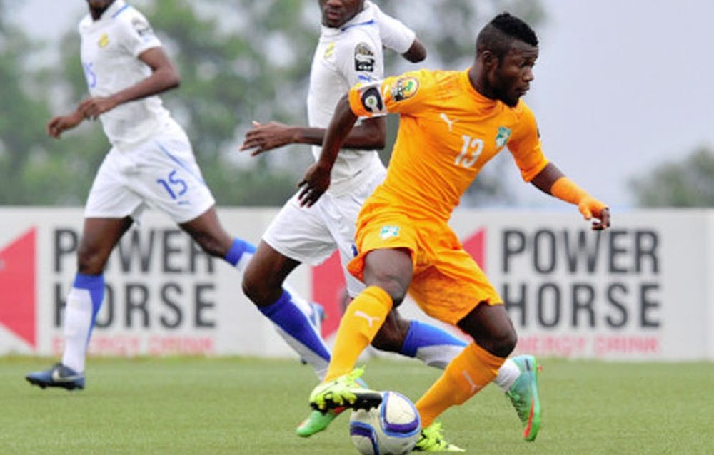 Serge N'Guessan, en un partido con las categorías inferiores de Costa de Marfil. SportIvoire