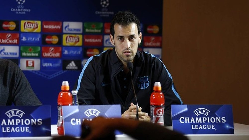 Sergio Busquets, centrocampista del Barcelona, en la rueda de prensa previa al partido contra el BATE. FCBarcelona