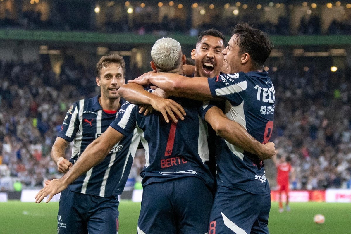 Sergio Ramos volvió a ser baja en Monterrey. EFE