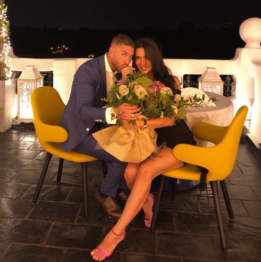 Sergio Ramos pops the question to his girlfriend Pilar Rubio. Twitter