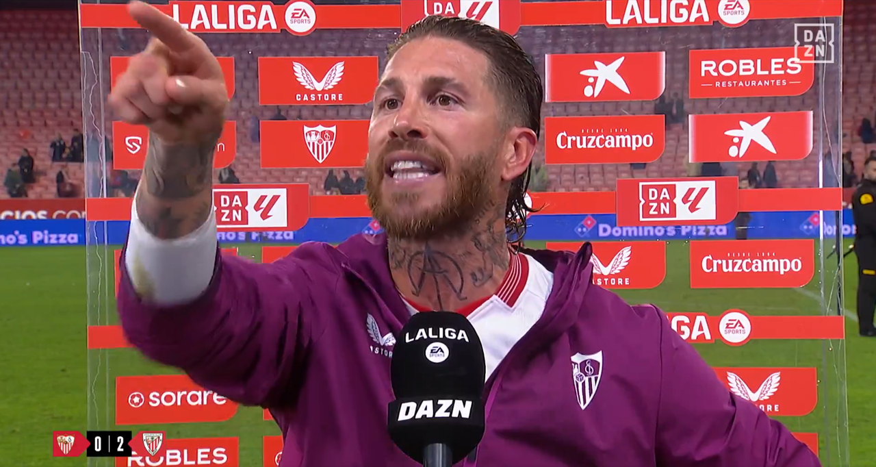 Ramos litiga con un tifoso in diretta tv: 