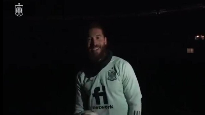 Ramos jokes about floodlight failure: 