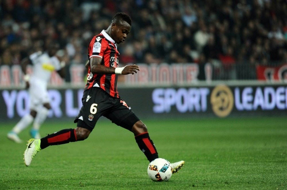 El centrocampista podría abandonar este verano el fútbol francés. AFP