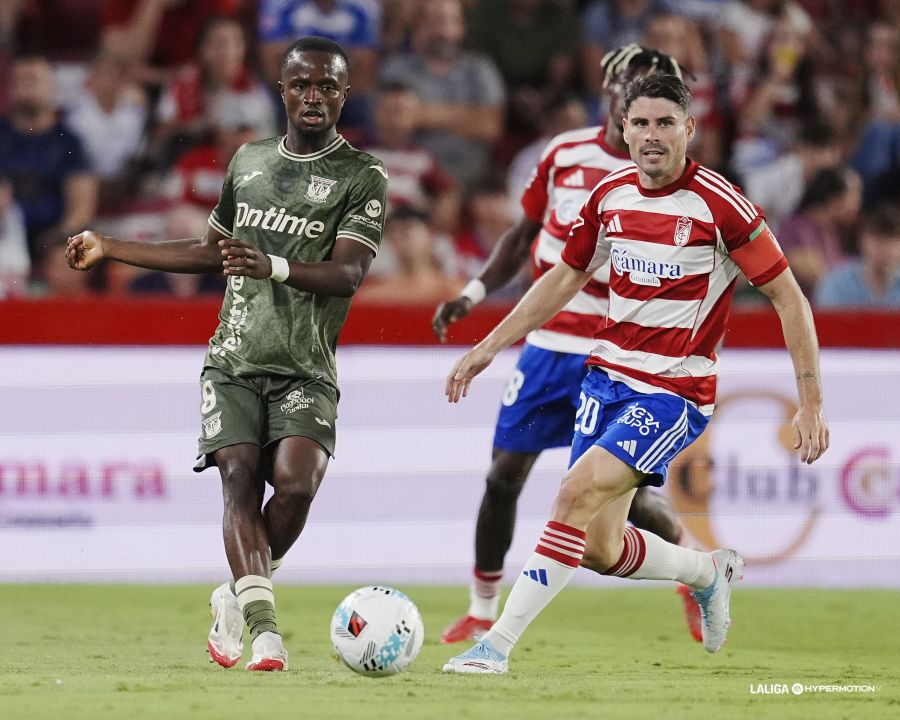 El Leganés hunde un poco más al Granada