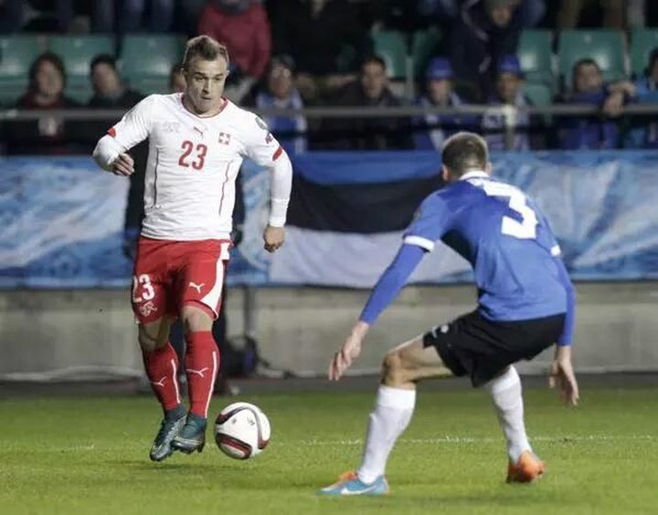 Un gol en propia puerta en el descuento da el triunfo a Suiza