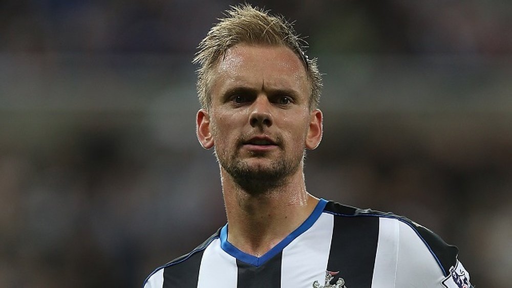 Ajax have re-signed Siem de Jong. NUFC