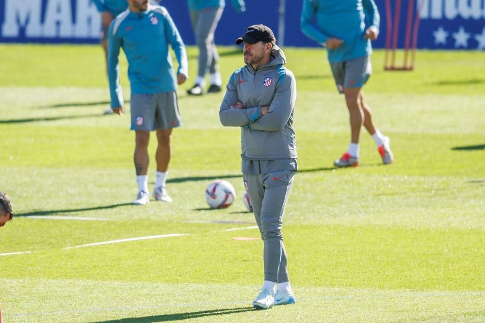 El Atlético se enfrenta a la Real y el Cholo piensa cambiar bastante el equipo. EFE