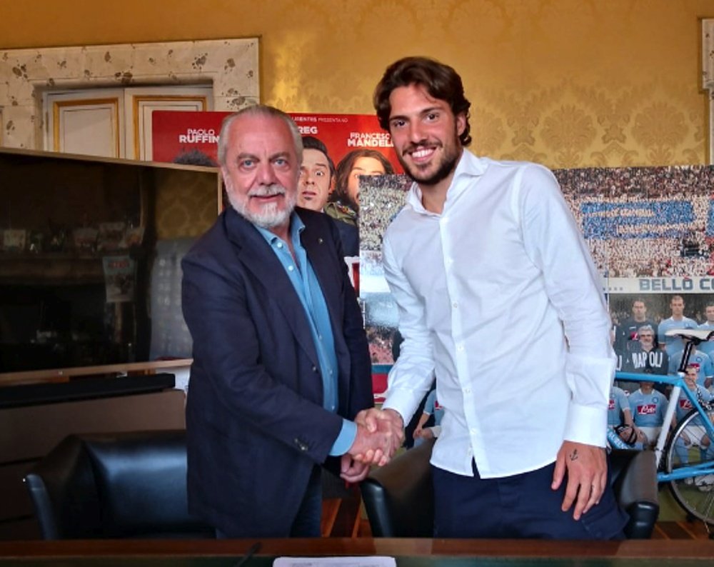 Verdi, nuevo jugador del Nápoles. Twitter/SSCNapoli