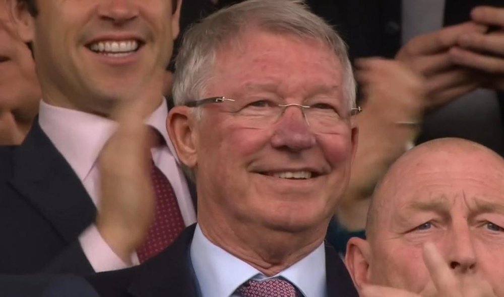 Ferguson vuelve a sonreír en su estadio. Captura