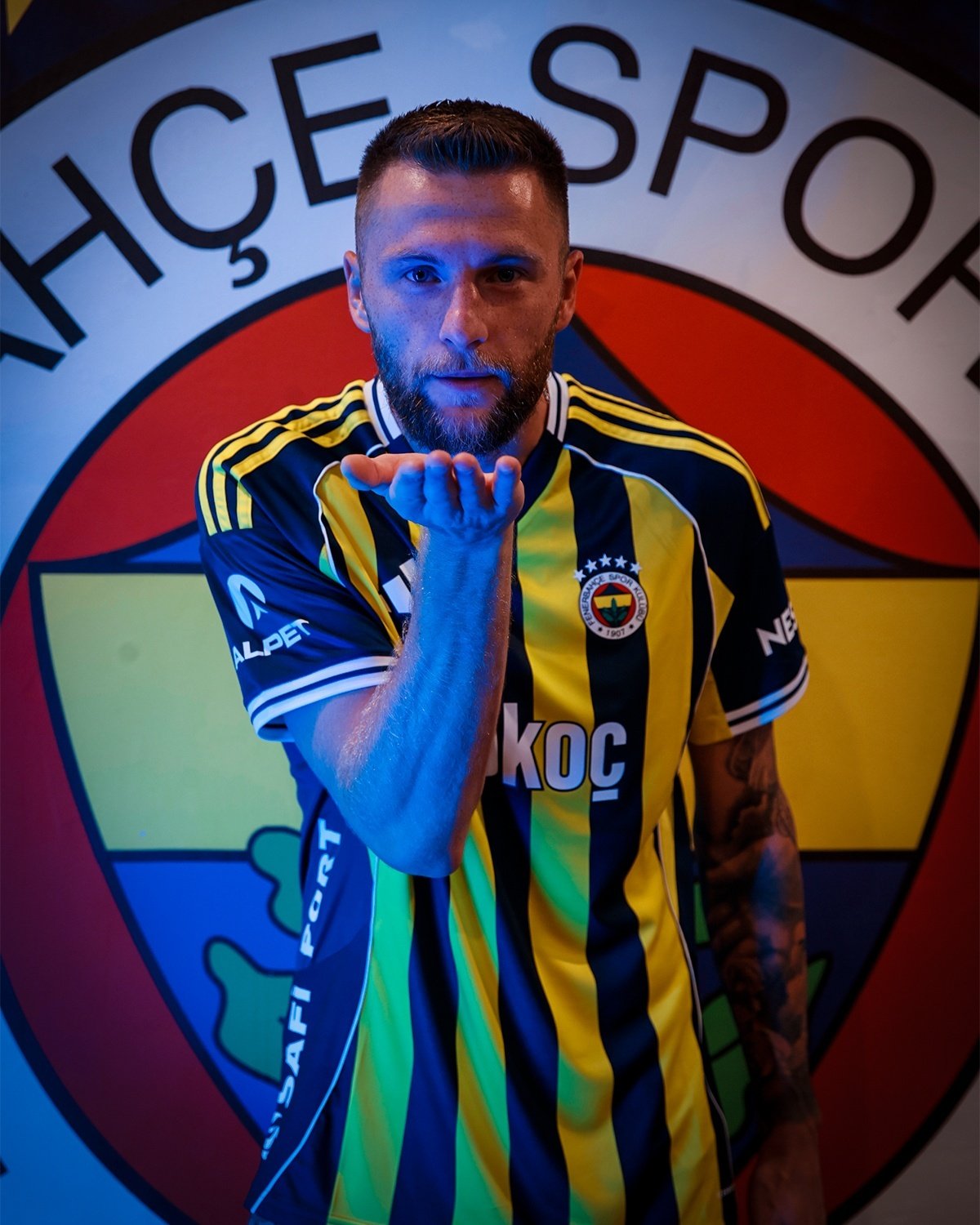 OFFICIEL : Milan Skriniar rejoint définitivement Fenerbahçe en provenance du PSG