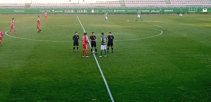 El Racing de Ferrol, con dos bajas por COVID-19 ante el Rayo