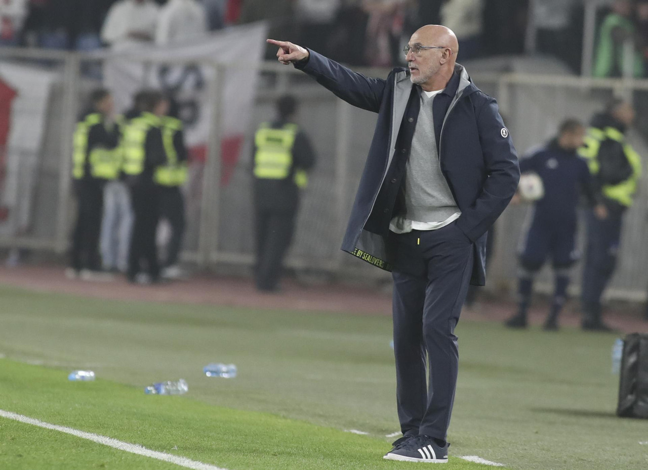 De la Fuente adelanta a Del Bosque y va a por el récord mundial de Mancini