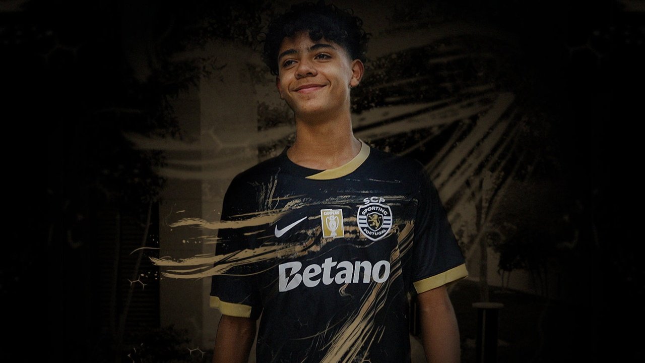 Cristiano Ronaldo Jr featured in the video of the new third kit. Screenshot/Loja Verde Sporting PT