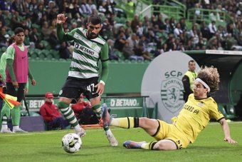 El Sporting CP superó en casa al Boavista con un cómodo 3-0 y se volvió a posicionar a cinco puntos del Sporting de Braga. Actualmente, los de Rúben Amorim son cuartos con 50 puntos y buscará poder acceder a la fase previa de la Champions League.