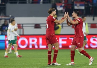 Malmenée par la lanterne rouge bulgare, la Serbie a validé son billet pour l'Euro 2024 grâce à un match nul (2-2), en profitant de la défaite du Monténégro en Hongrie (3-1).