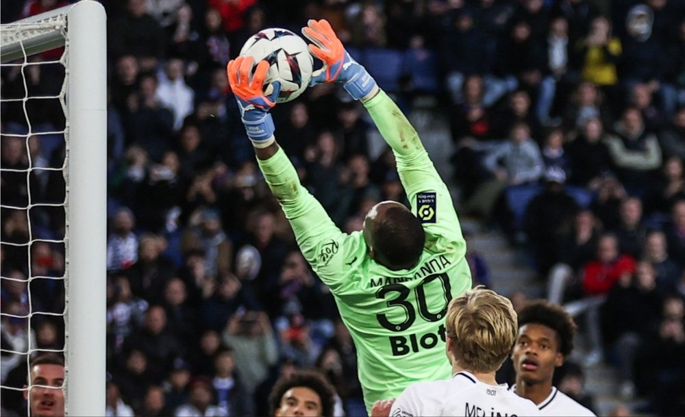 Mandanda estuvo notable. EFE