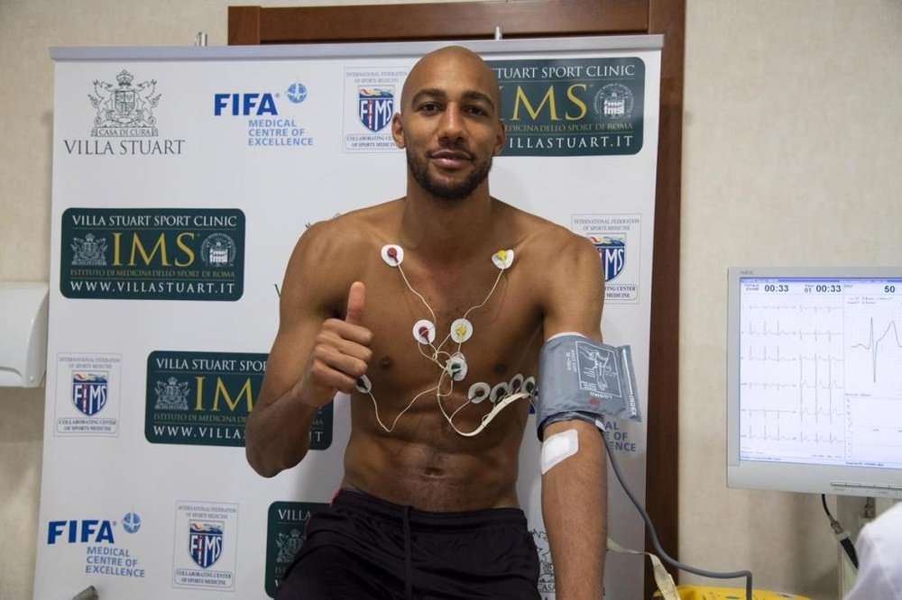 Nzonzi, anunciado por la Roma.  Twitter/OfficialASRoma