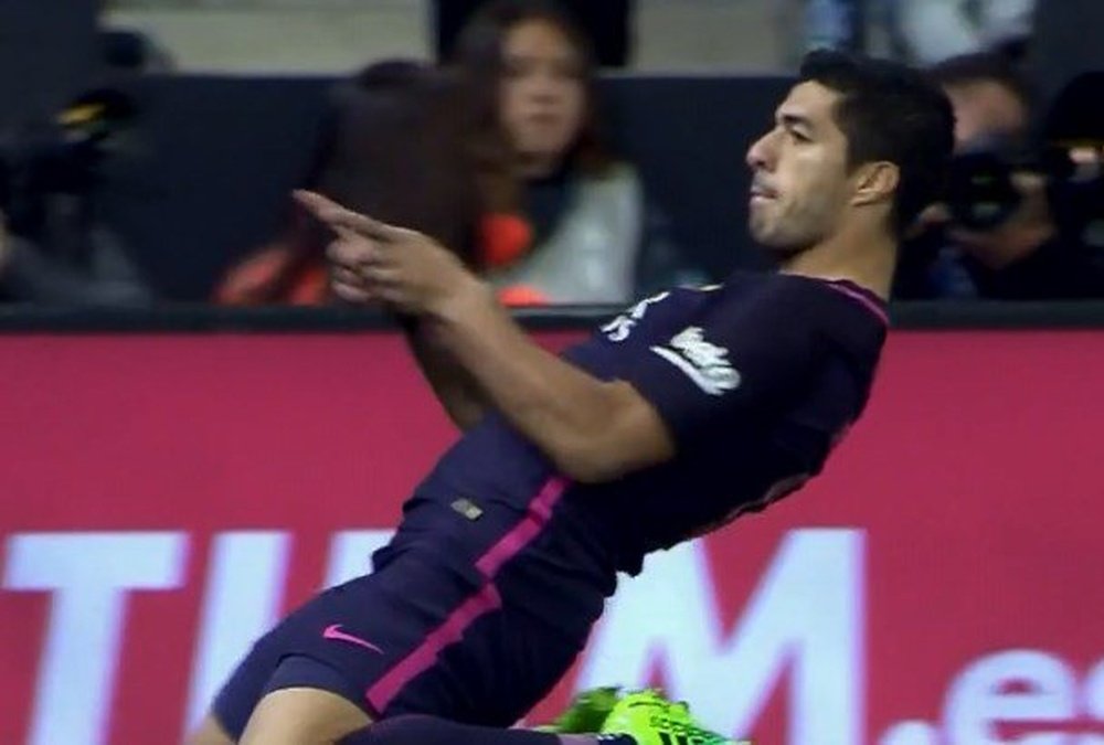 Suárez celebra el gol ante el Espanyol. Twitter